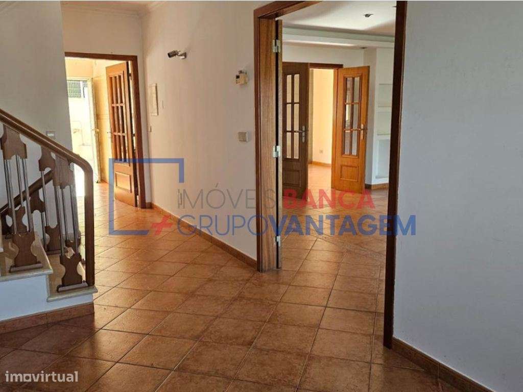 Moradia T4 na Urbanização Quinta do Rei  Pousos, Leiria - Grande imagem: 4/30