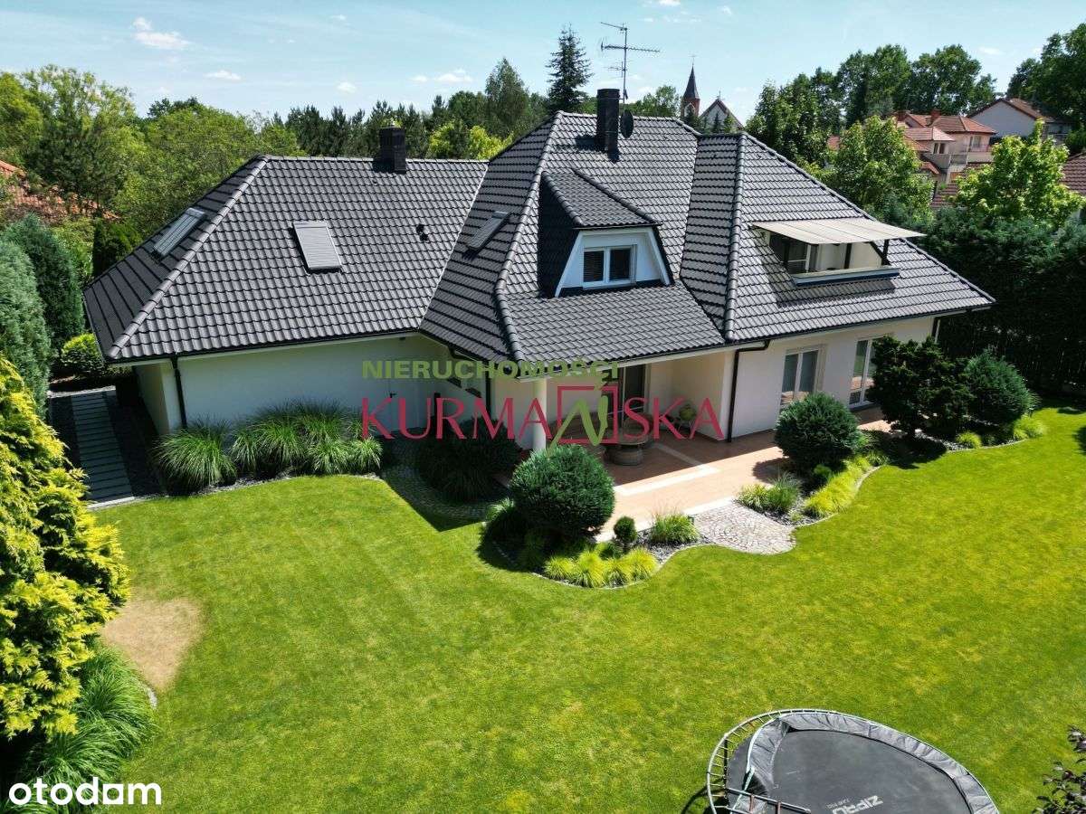 Reprezentacyjny dom Kamieni Szlachetnych. - Pełny obrazek: 1/15