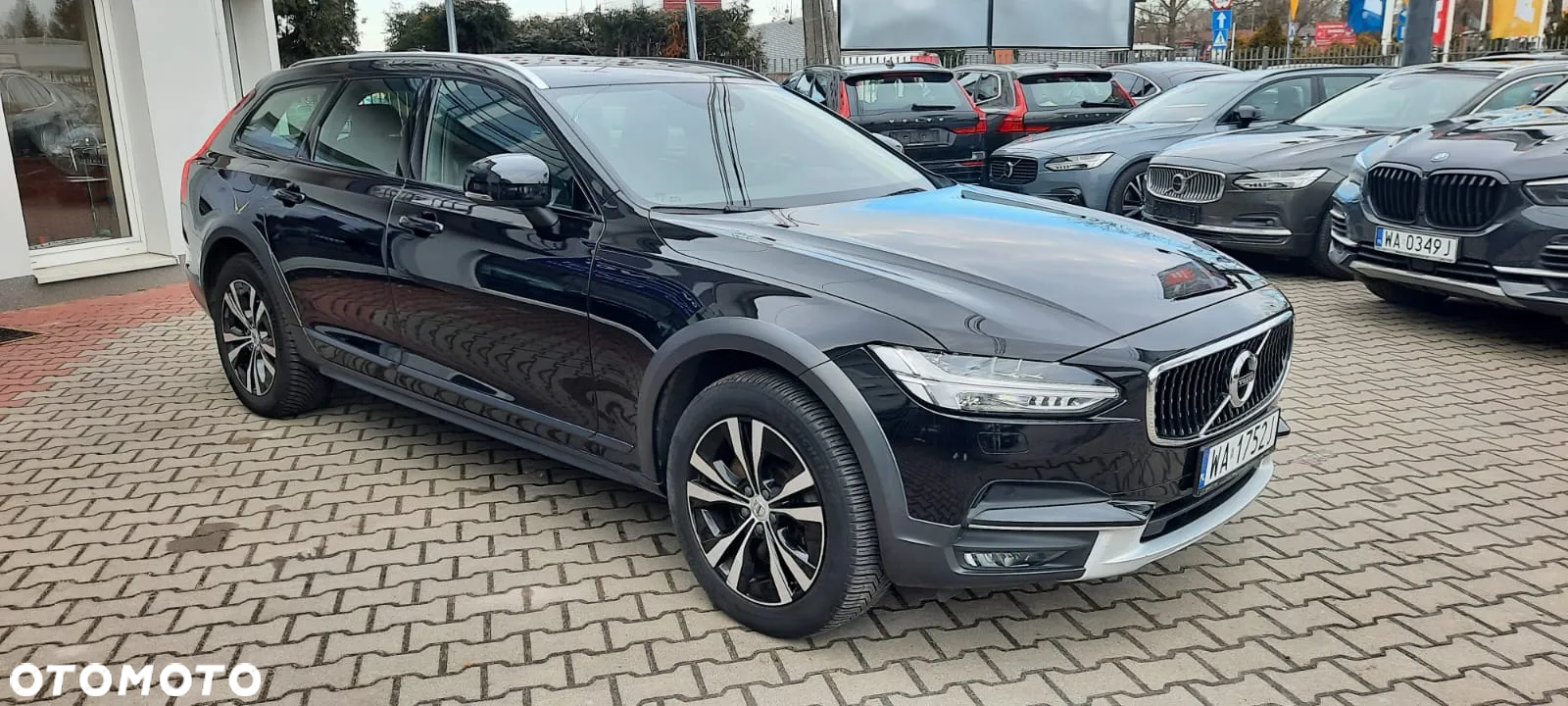 Volvo V90 Cross Country D4 AWD Geartronic Pro - 3