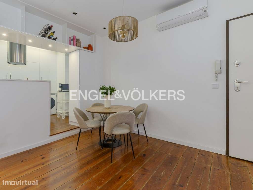 T2 mobilado c/ estacionamento no Saldanha - Grande imagem: 4/28