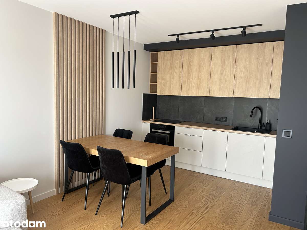 2 - pokojowe mieszkanie ze strychem + miejsce postojowe, Partynice - Pełny obrazek: 4/10