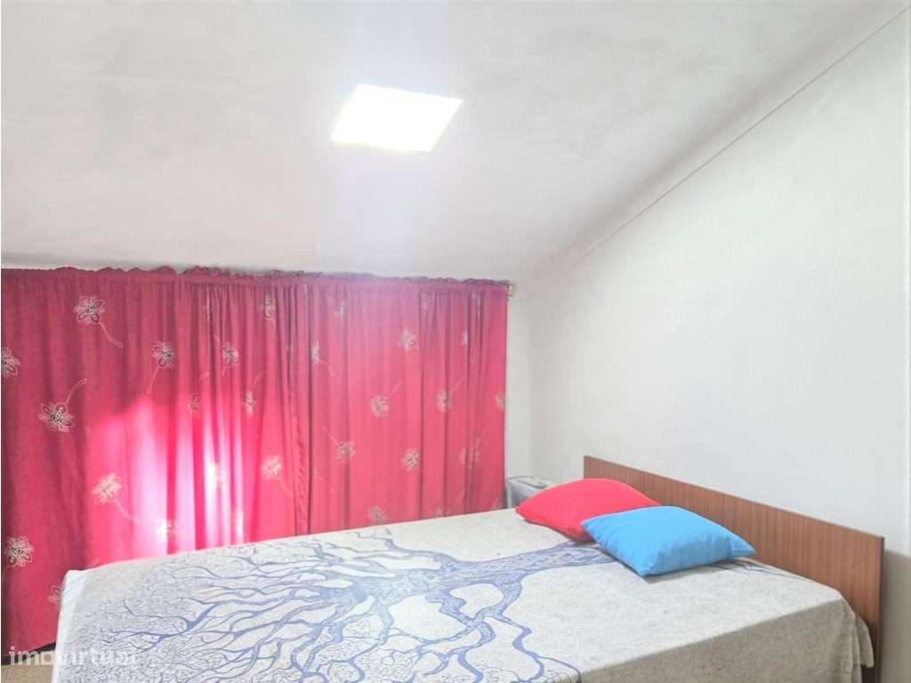 Apartamento T2 + Sótão-15