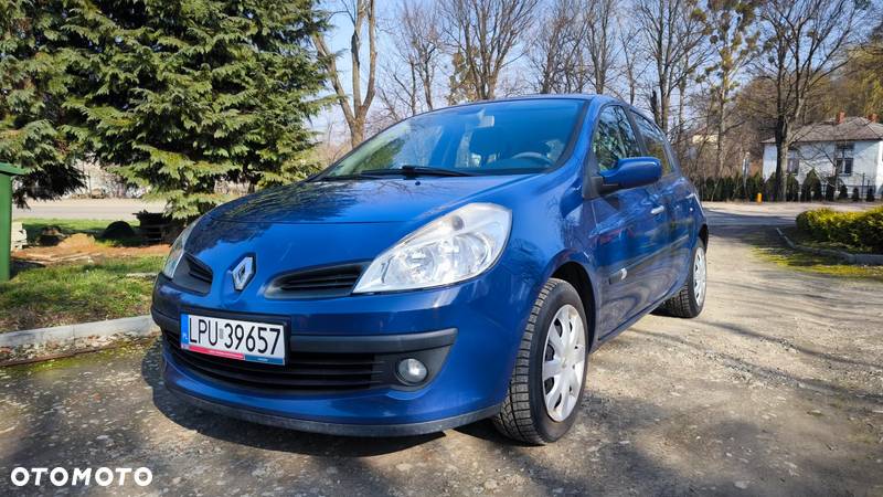 Renault Clio 1.4 16V Expression - 1