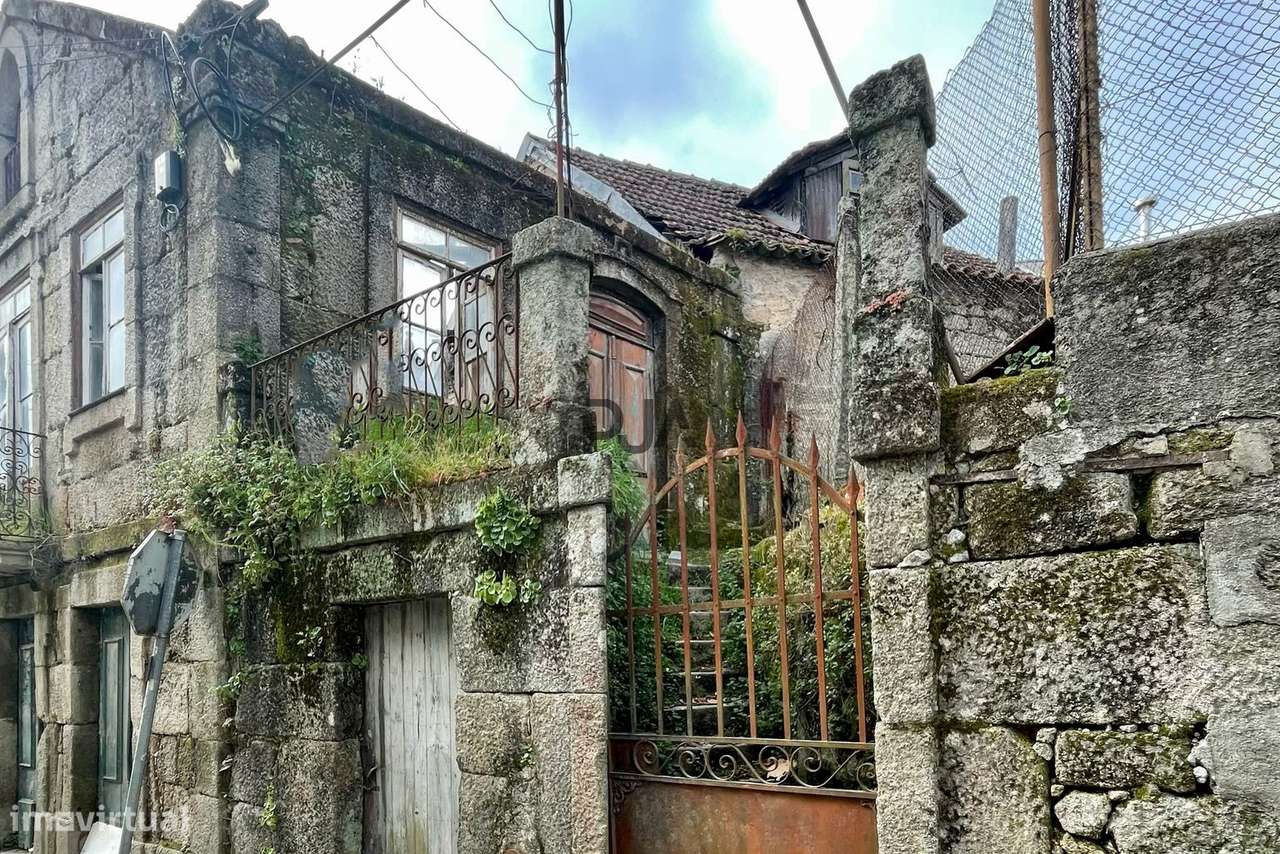 Moradia para reabilitar em Santar - Grande imagem: 4/5