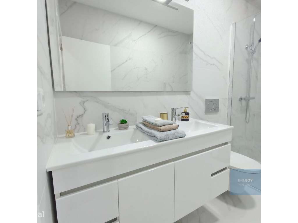 Apartamento T2 Remodelado e decorado em Benfica - Grande imagem: 5/21