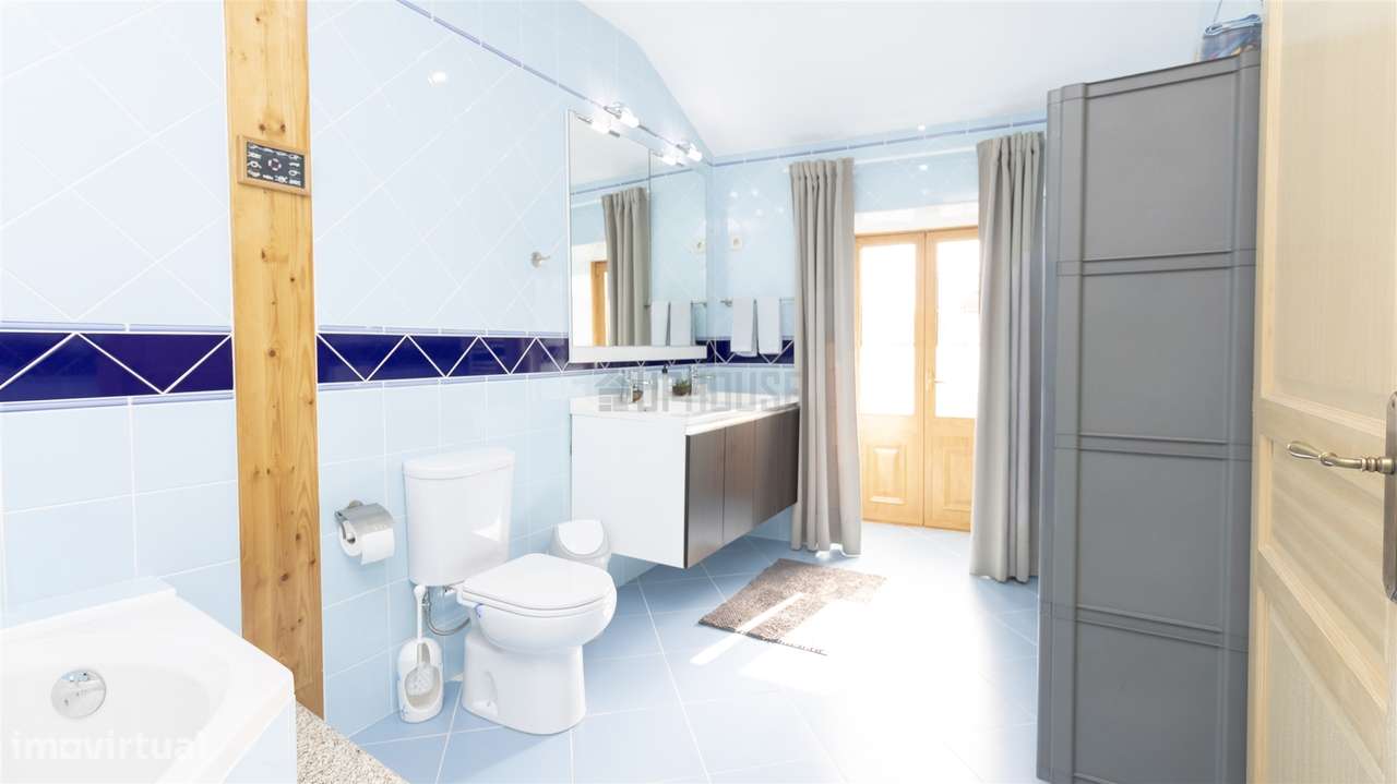 Moradia T3 Totalmente Reconstruída - Santar, Nelas-13