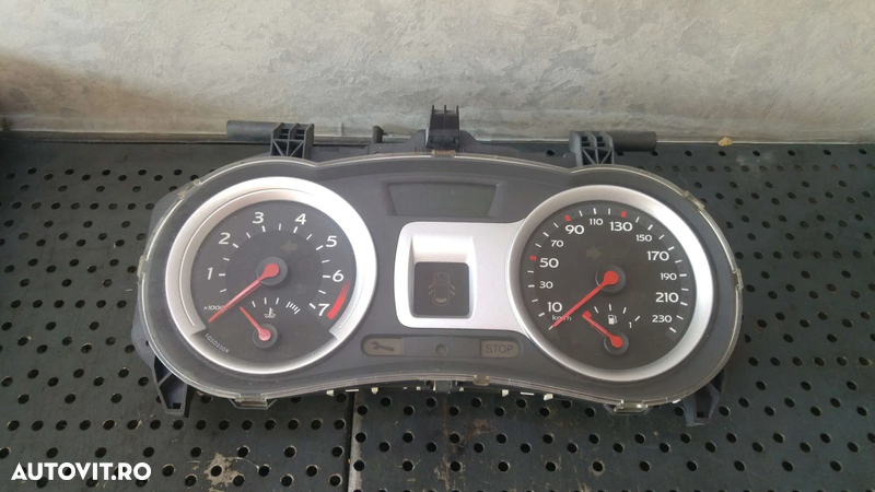 Ceasuri bord benzina renault clio 3 8200305019d - 1