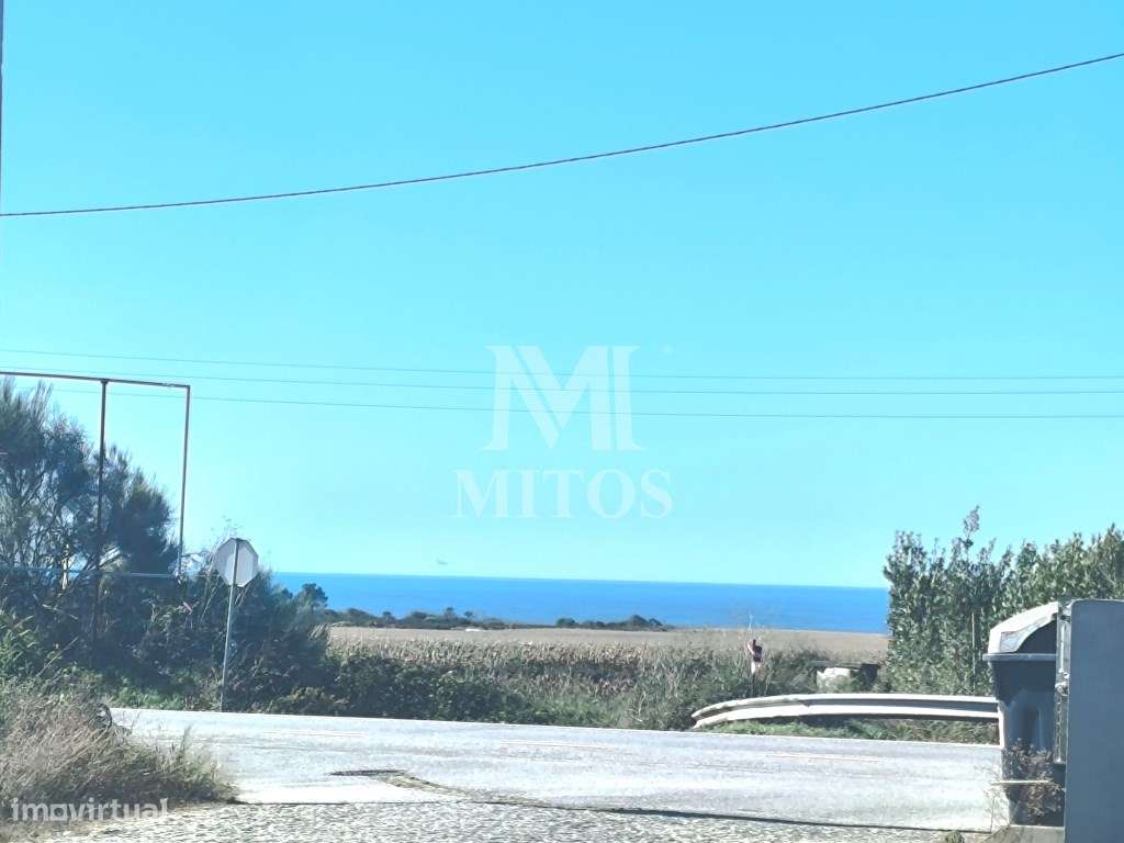 Terreno urbano localizado em Carreço - Grande imagem: 5/6