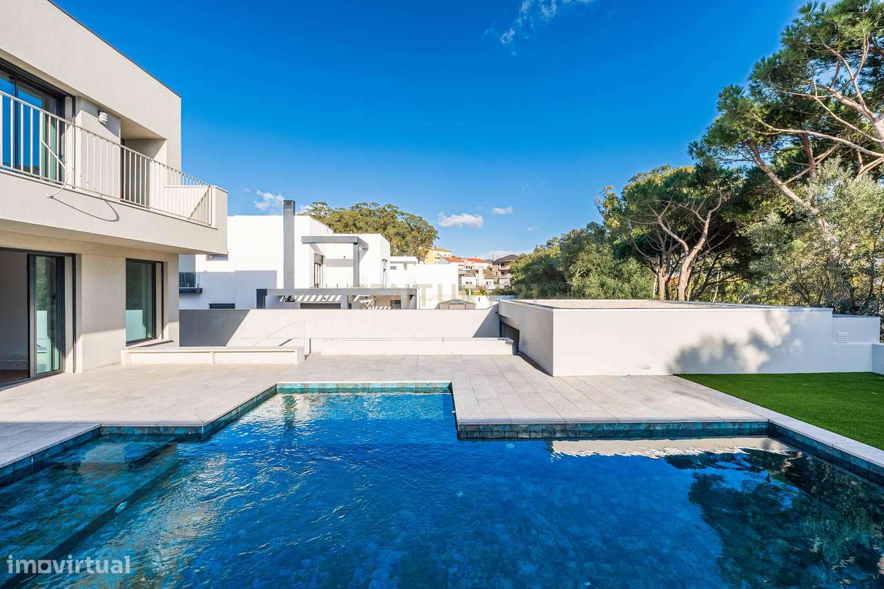 Moradia T3 Moderna de Acabamentos Premium-50