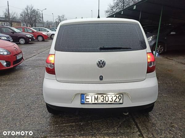 Volkswagen Fox - 10