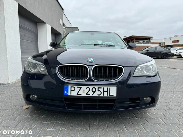 BMW Seria 5 520i - 6