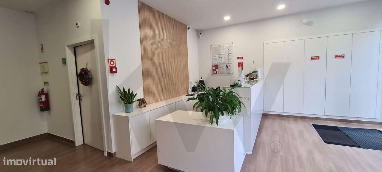 Espaço comercial em Zona Premium na Estrada da Luz-Lisboa - Grande imagem: 3/19