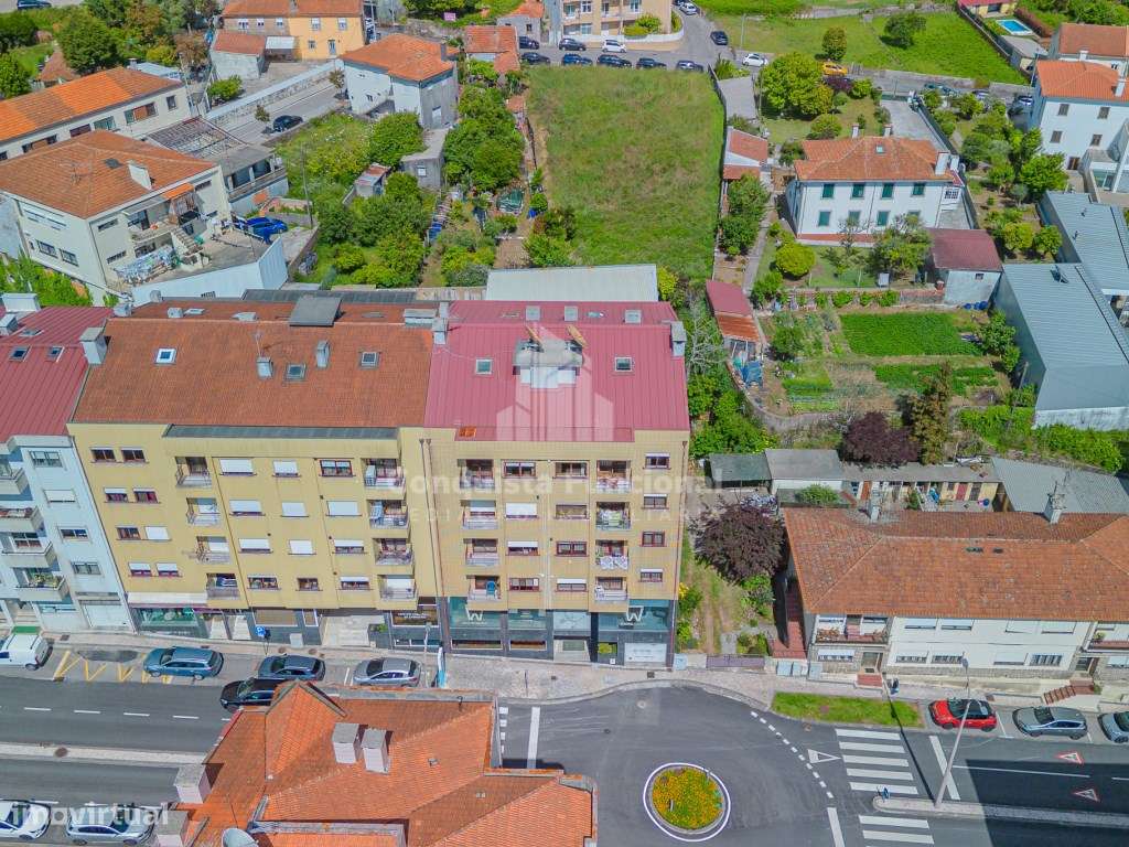 T2 com Lugar de Garagem e Elevador | São João da Madeira | 259.500€-20