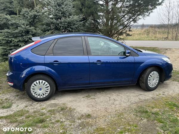 Ford Focus 1.8 Style - 19