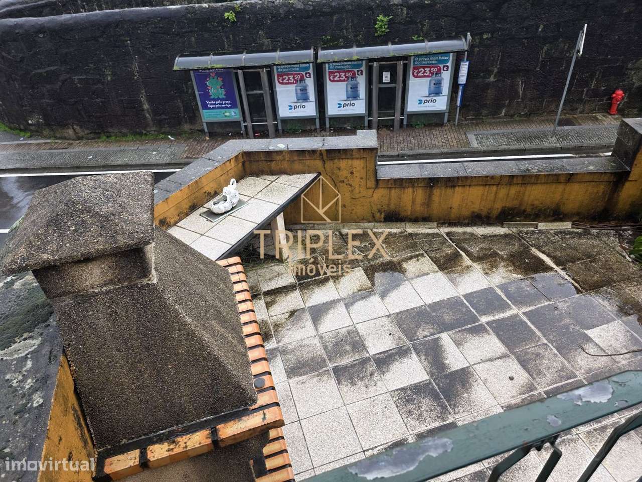 Moradia T6 para recuperar - Avª Afonso Henriques-17