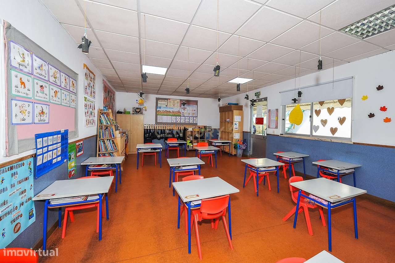 Imóvel com negócio (colégio)– Centro da Parede, Cascais-29