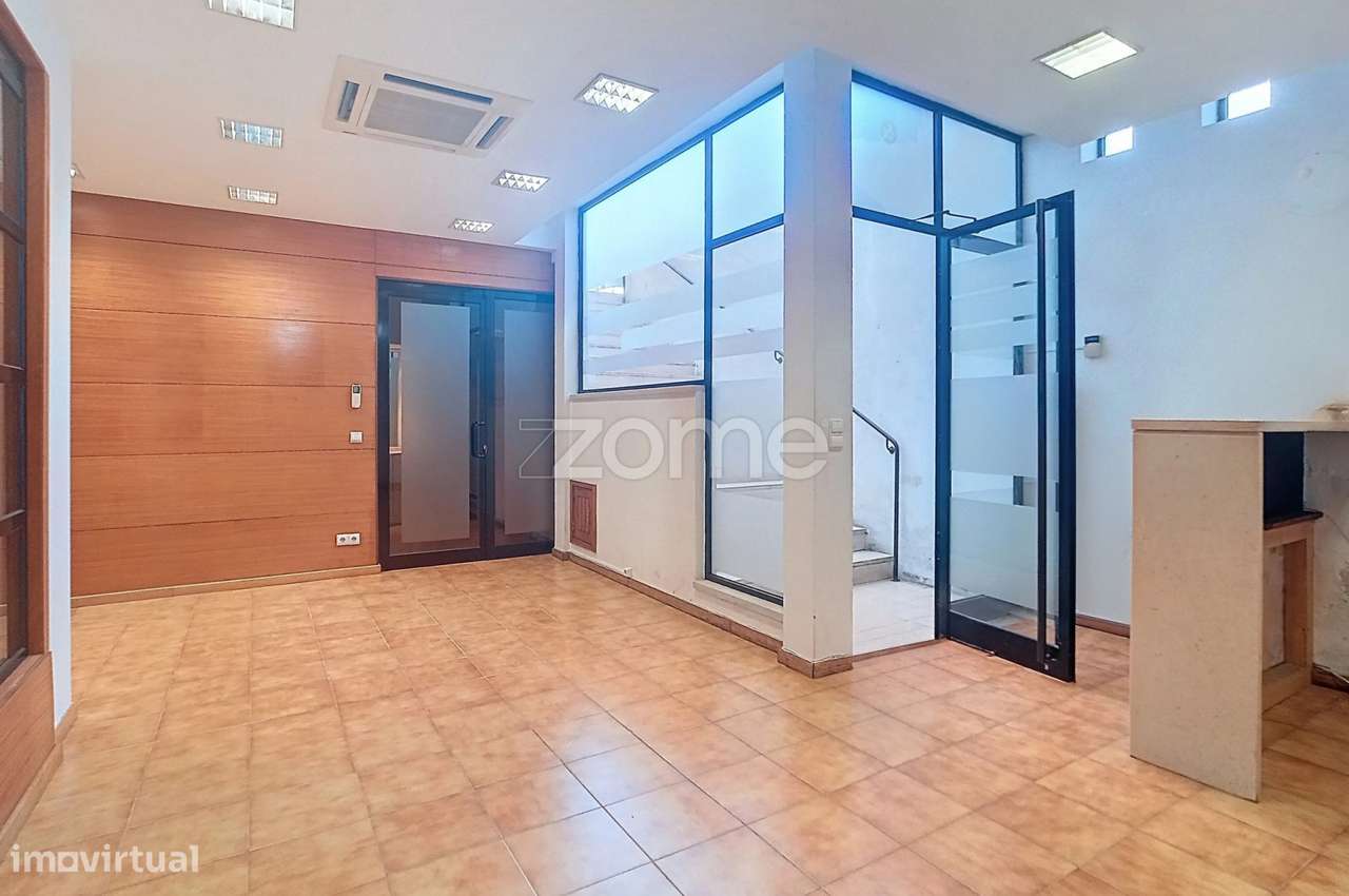 Escritório Moderno 131 m² – Centro de Viseu (Praça de Goa) - Grande imagem: 3/15