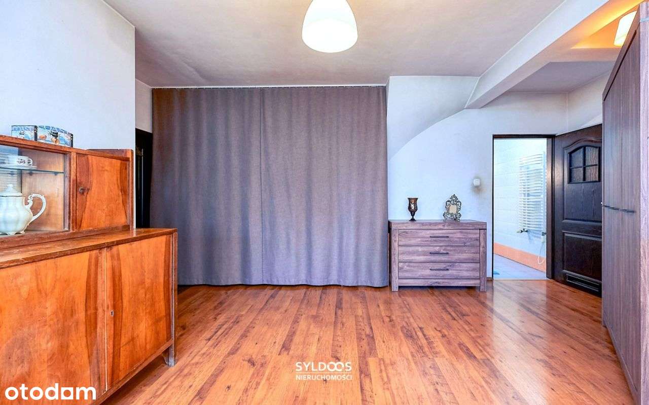 Kryspinów działka z dużym domem pod inwestycję-6