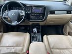 Mitsubishi Outlander 2.2 DI-D 4WD Automatik Diamant Edition+ - 3