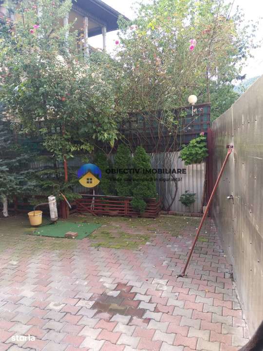 Casa + spatiu comercial la pret de apartament  ,  Precista - Piatra Ne-13