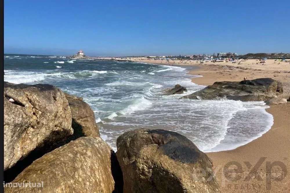 TERRENO 1ª LINHA DE MAR PARA CONSTRUÇÃO DE MORADIA DE 4 FRENTES À PRAI - Grande imagem: 5/17