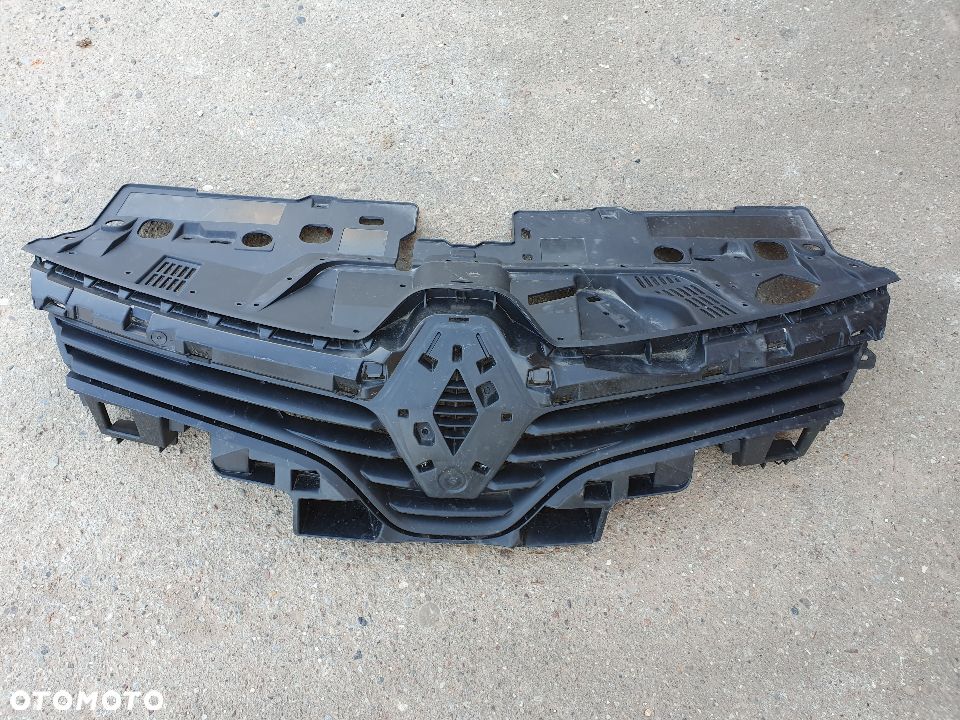 Renault Clio IV 4 lifting 16- atrapa grill - 1