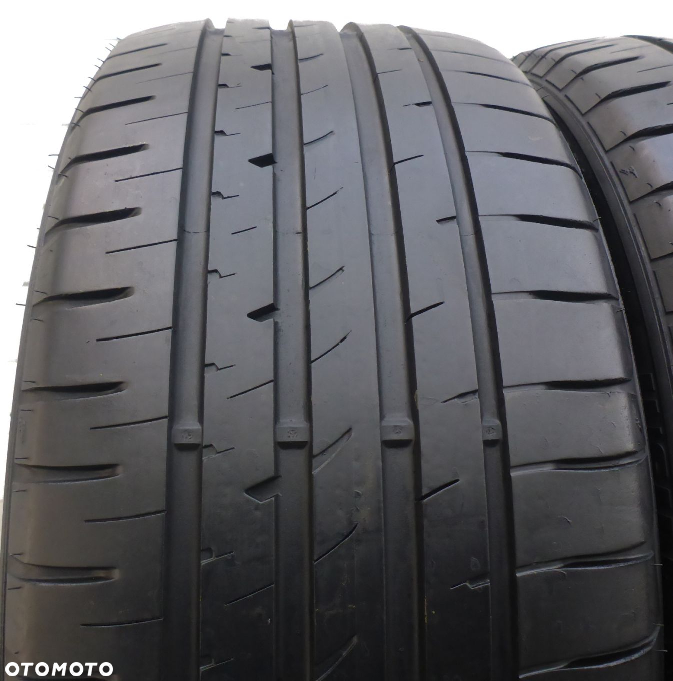 4 x GOODYEAR 225/40 R18 92W RUN FLAT MOE Eagle F1 Asymmetric 2 Lato 2013 5; 6mm - 2