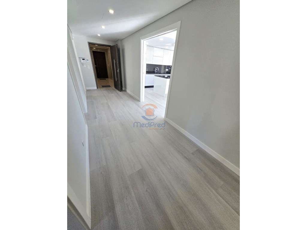 Apartamento T2 | Odivelas - Grande imagem: 2/19