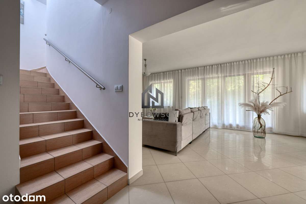 Dom wolnostojący z ogrodem i garażem-Józefów-13