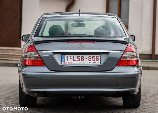 Mercedes-Benz Klasa E 200 CDI Avantgarde - 26