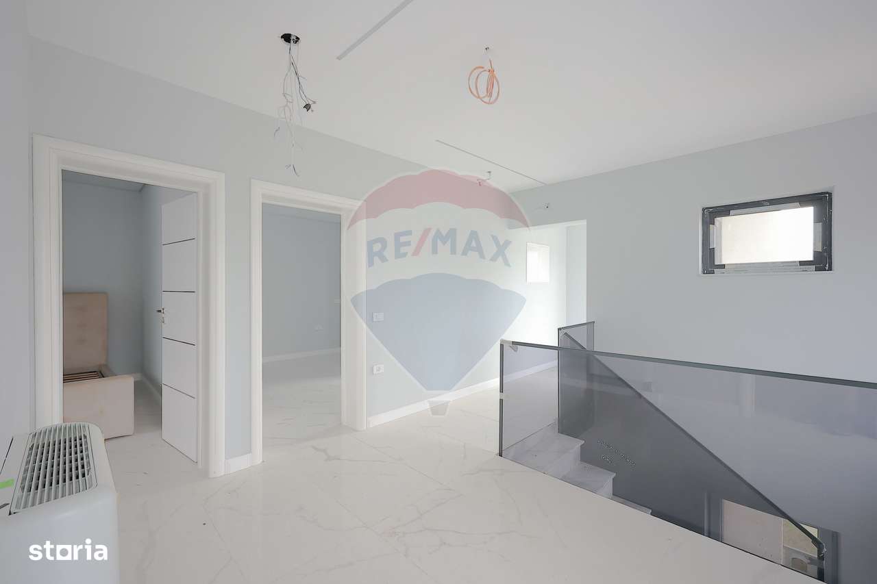 Apart Hotel - Pensiune, 18 Camere, Băile Felix, 1 Mai, Vânzare - Imagine principală: 4/17