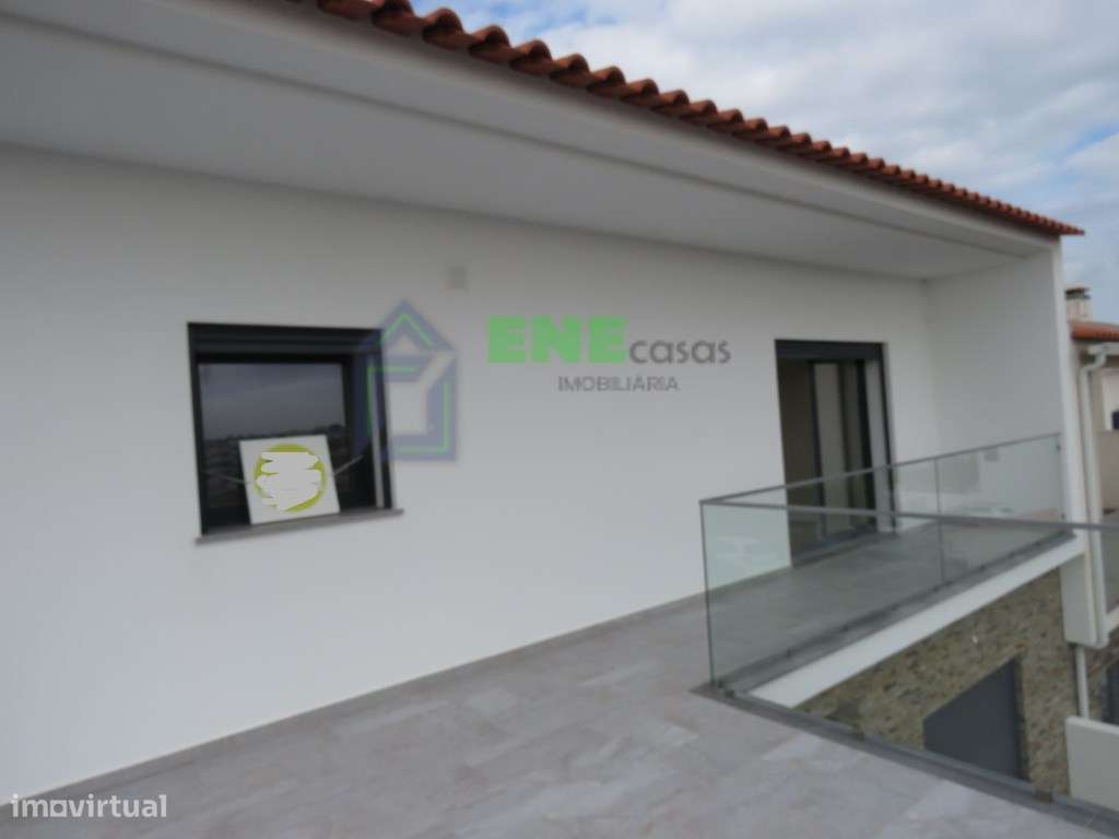 Moradia T4 na Vila da Ericeira-22