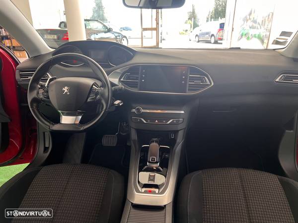 Peugeot 308 1.2 PureTech Allure EAT8 - 20