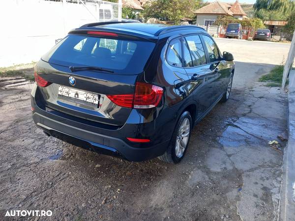 BMW X1 sDrive18d Sport Line - 2