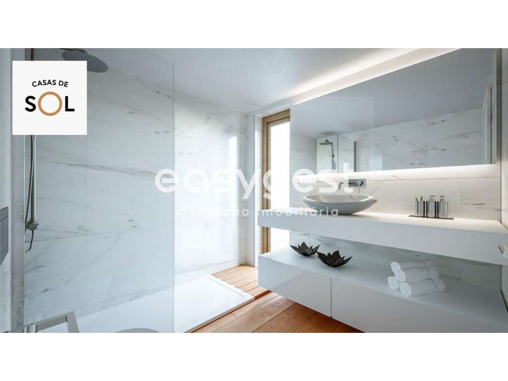 Fantástica Moradia T4+1, inserida em condomínio fechado - Grande imagem: 2/22