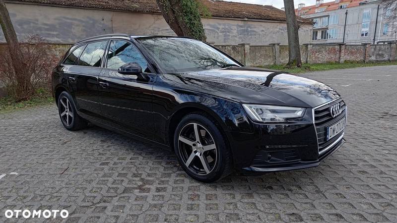 Audi A4 2.0 TDI S tronic - 9