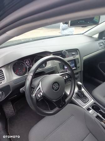 Volkswagen Golf Variant 2.0 TDI (BlueMotion Technology) DSG Comfortline - 11