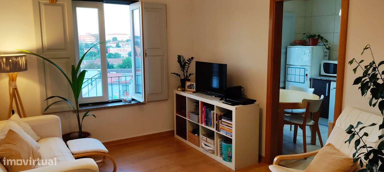 T1 Mobilado e Equipado - Centro Histórico - Viseu - Grande imagem: 4/9