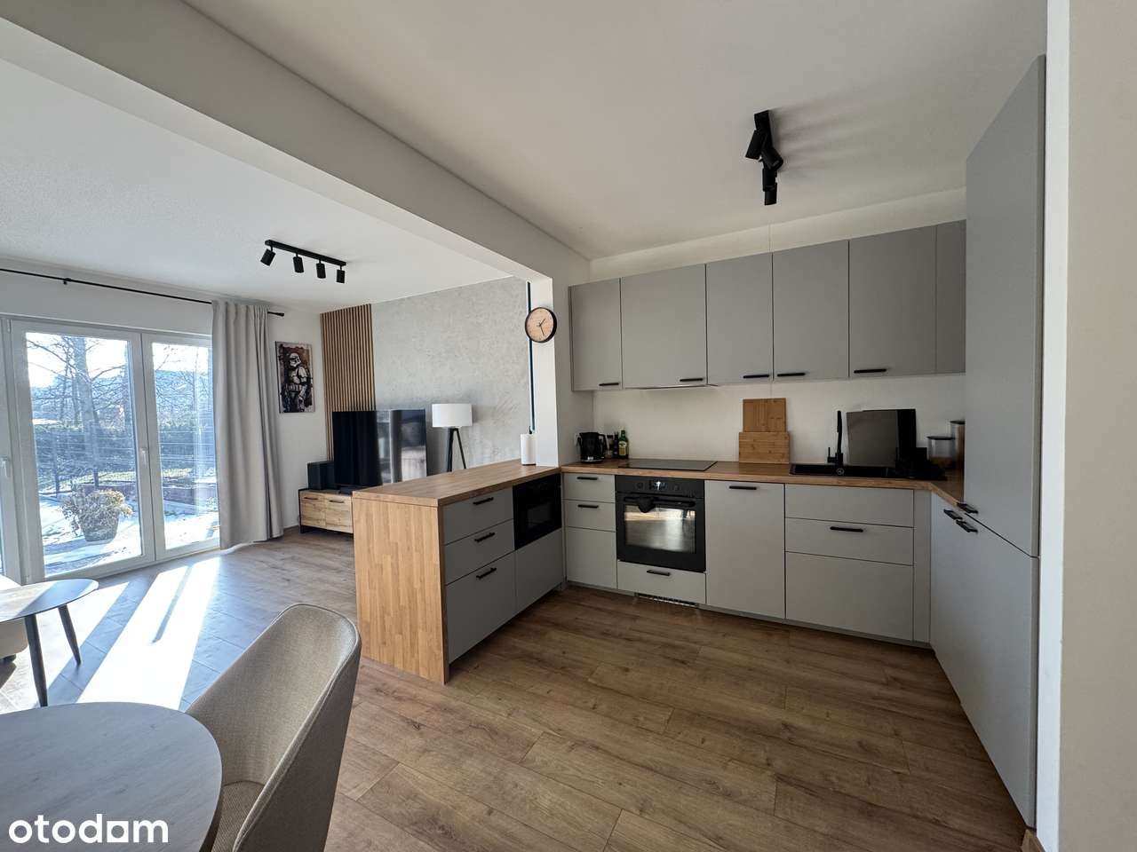 Nowoczesny dom w zabudowie bliźniaczej-4