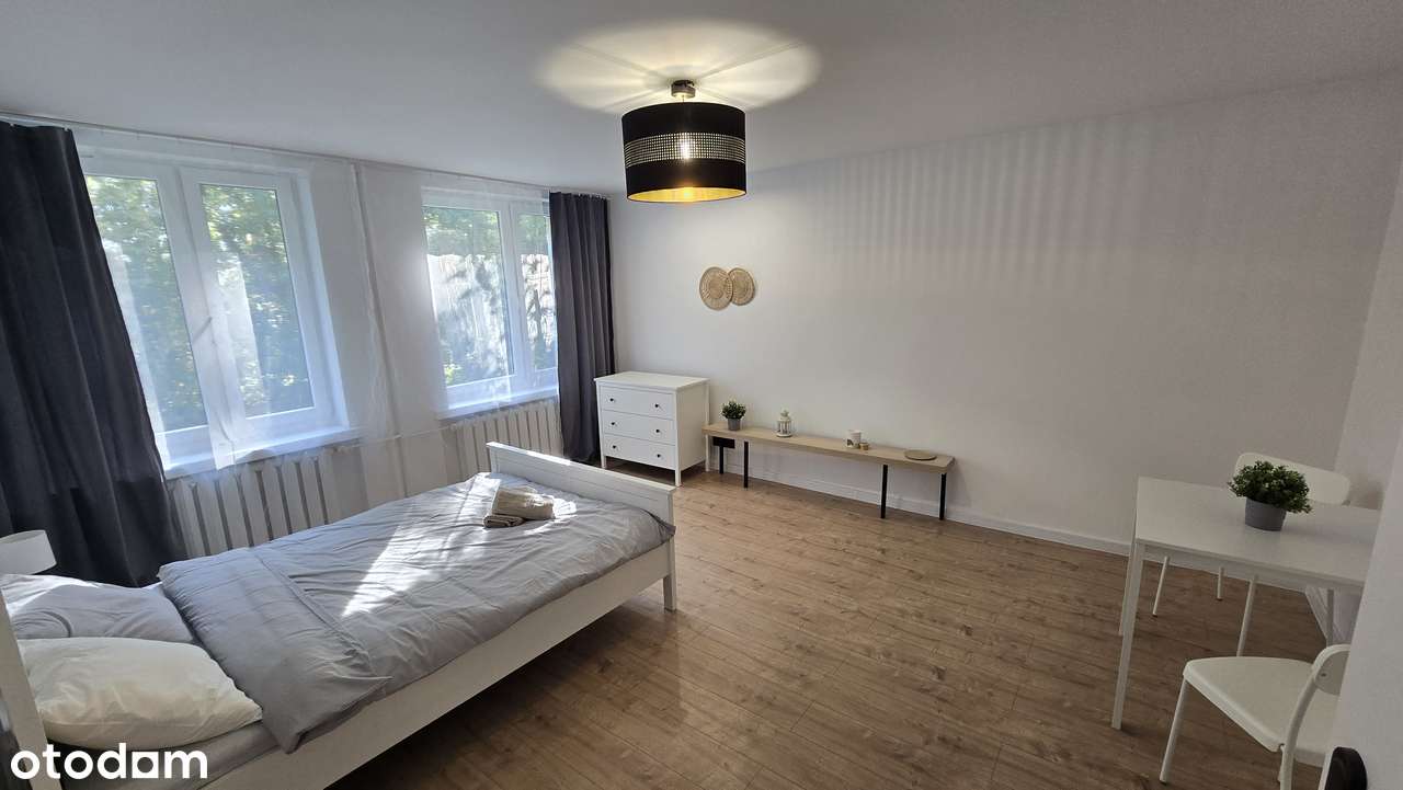 Przestronne 2-pokojowe mieszkanie z kuchnią po generalnym remoncie-0