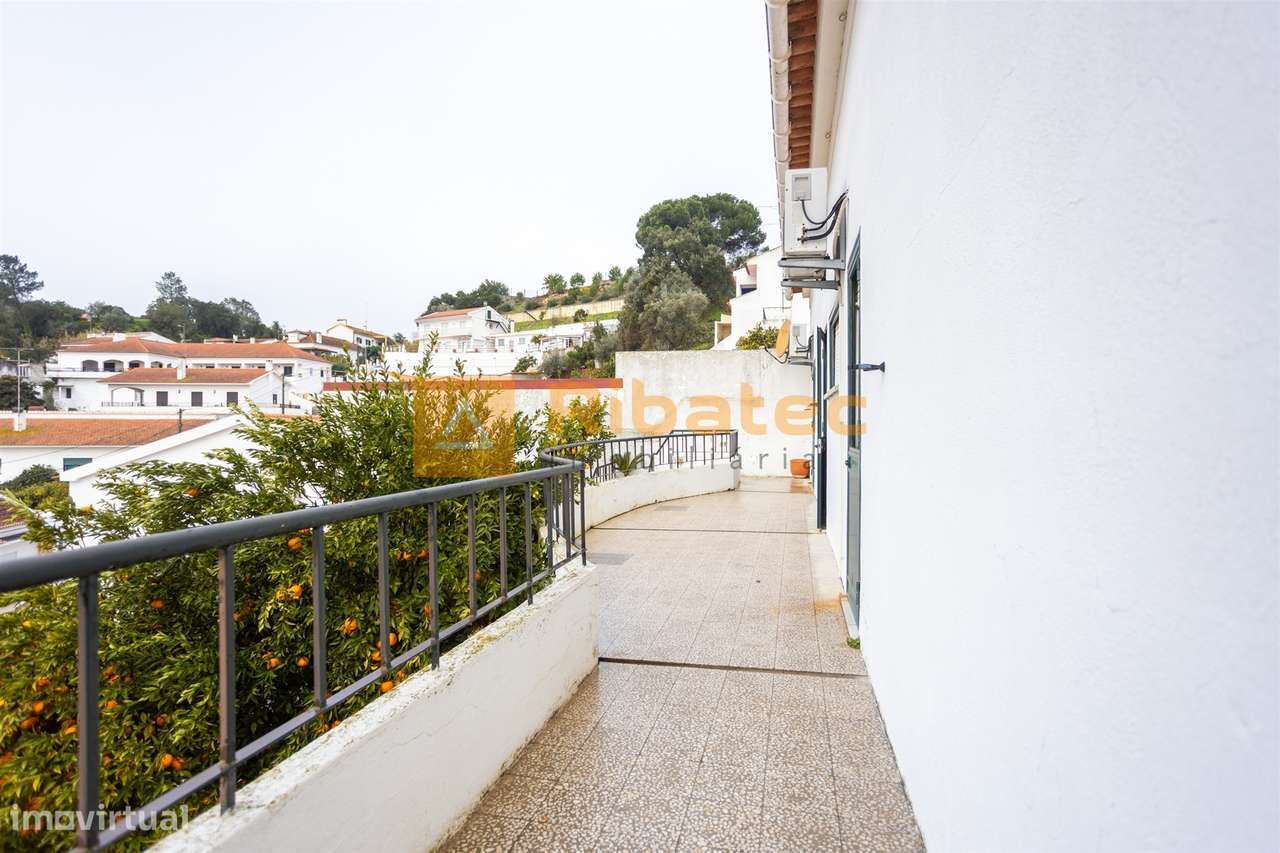 Excelente moradia na Vila de Coruche-25