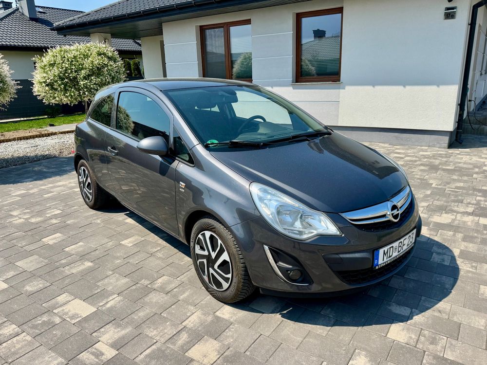 Opel Corsa D 1.2 16V EcoFLEX Satellite 2011