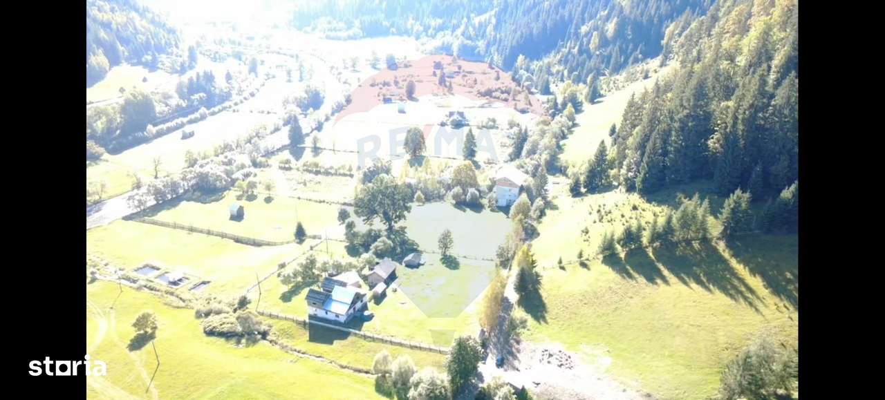 Casă în Vatra Dornei, zona Argestru, cu 11.541m.p. TEREN INTRAVILAN - Imagine principală: 4/20