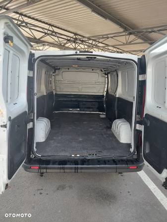 Renault Trafic - 26