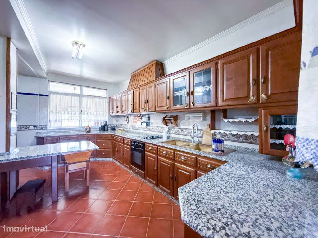 Moradia T2+1 com 2 pisos e garagem - Vila Nova de Paialvo, Tomar-18