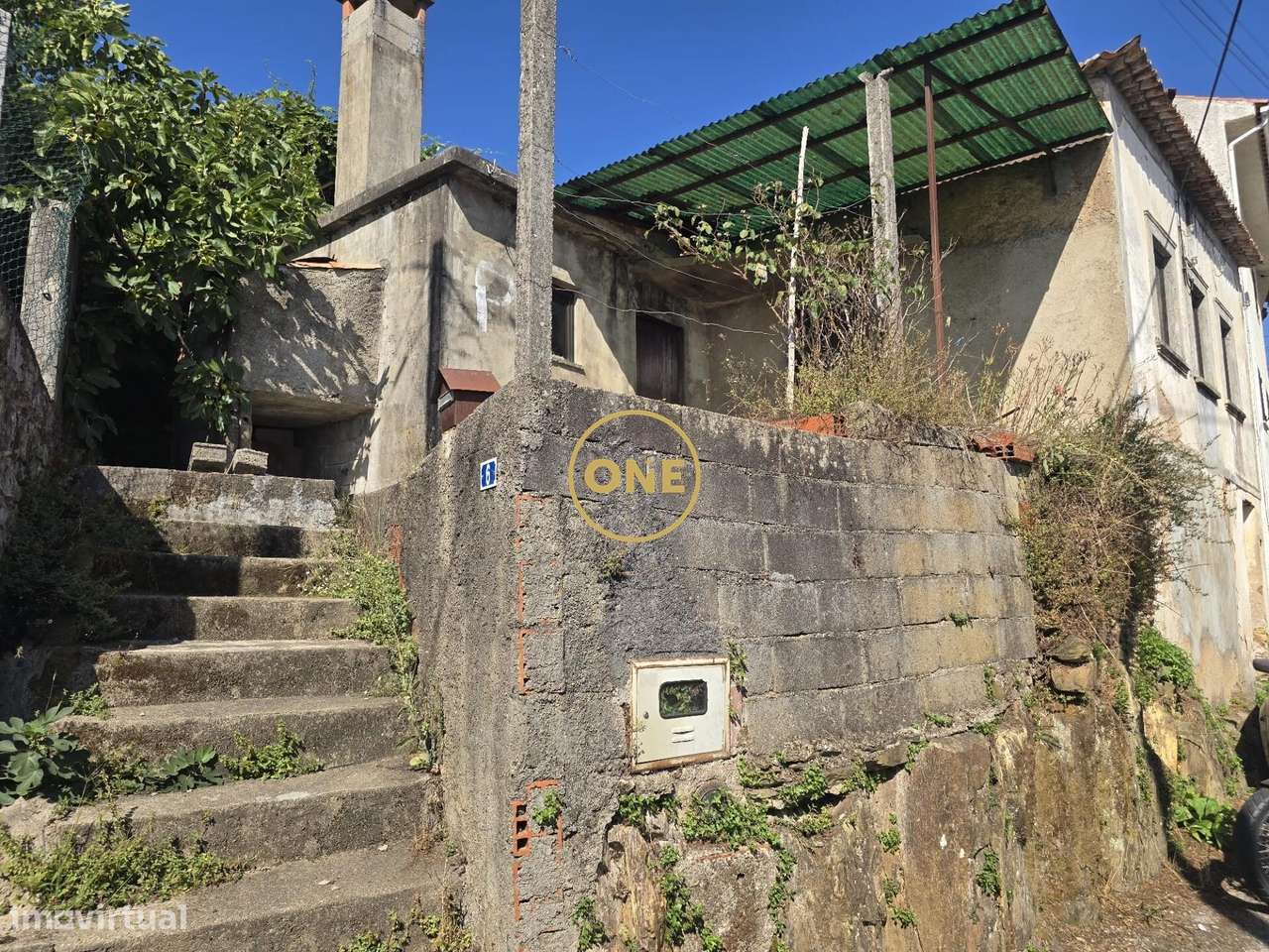 Moradia T3 isolada em ruínas para recuperar – Vista deslumbrante da - Grande imagem: 4/10