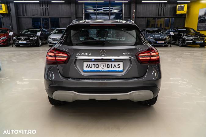 Mercedes-Benz GLA 200 d 4MATIC Aut. - 26