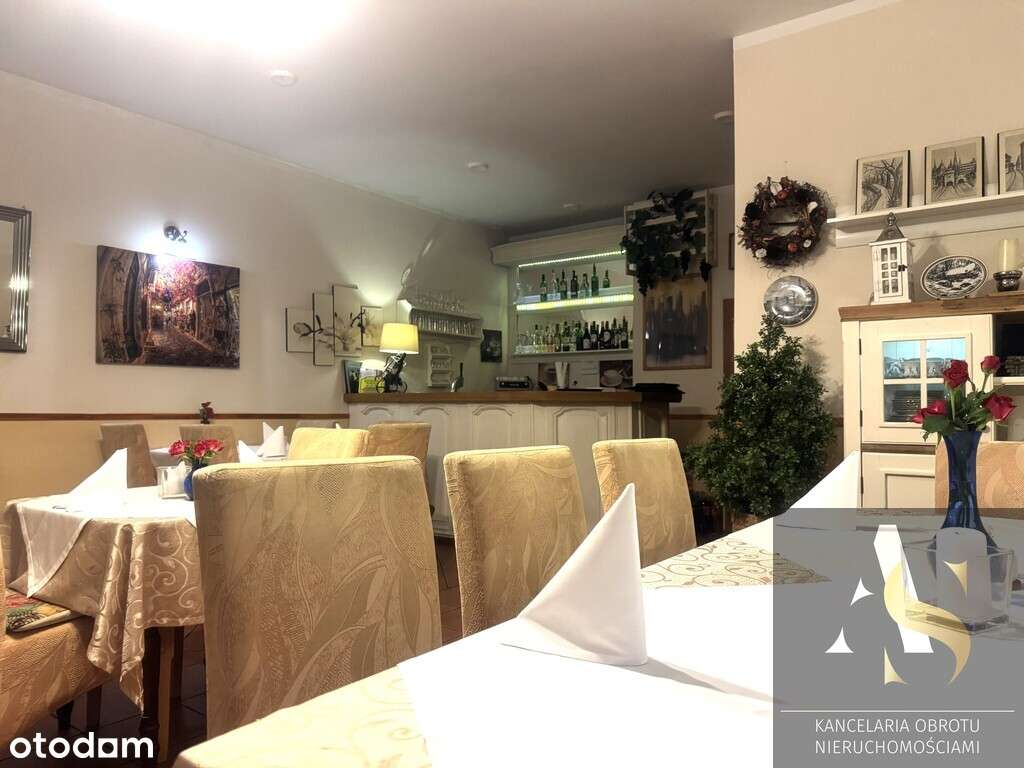 Kamienica z dochodową restauracją w centrum miasta-6