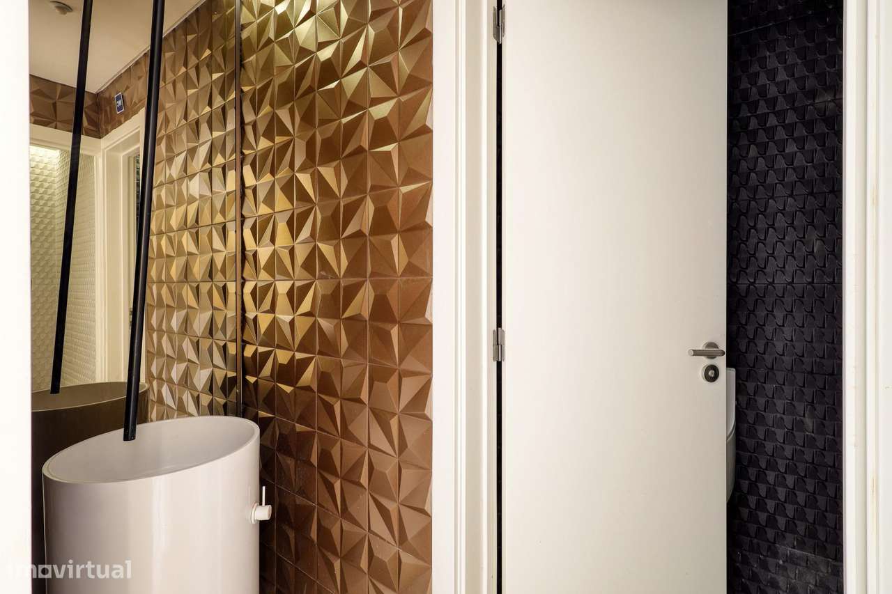 Edifício Renovado no Coração da Graça, Lisboa-9