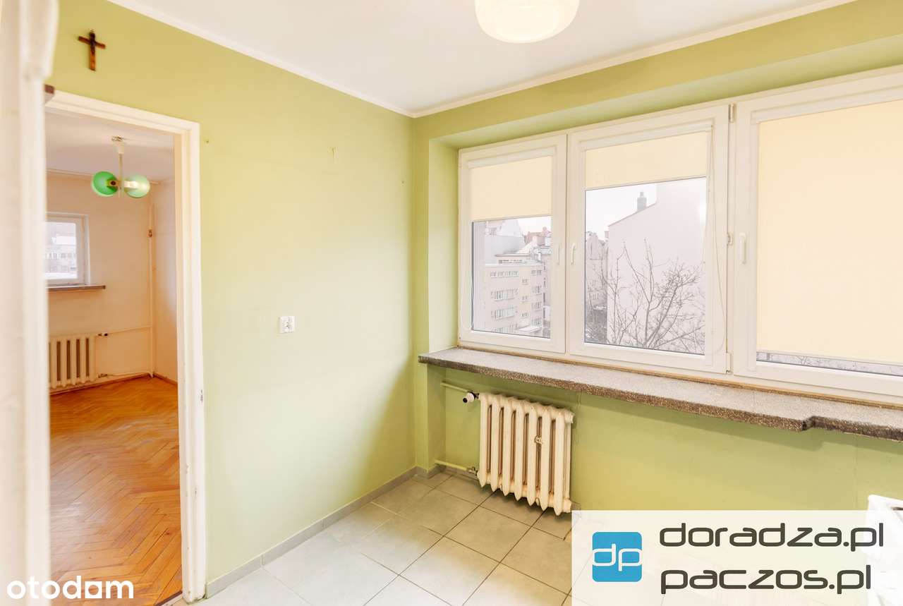 W Rynku/ 37,5 m2/ Loggia / Duża Piwnica/ Opcja 3 Pokoi / Zadbany Blok-8